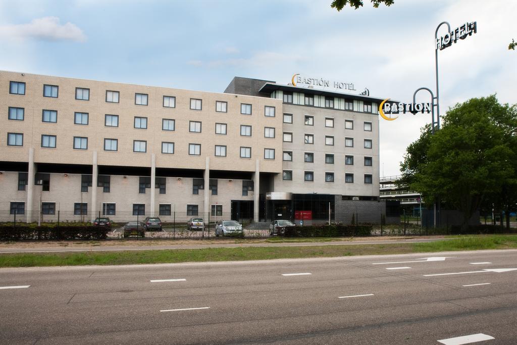 Bastion Hotel Utrecht Exteriör bild